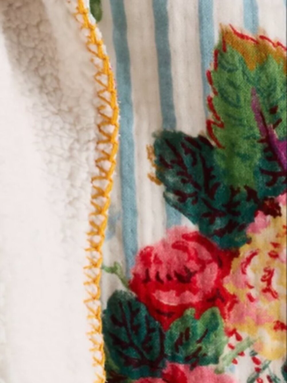 NWT Anthropologie Gauze Cotton/Sherpa Floral Printed Throw Blanket - Picture 4 of 14